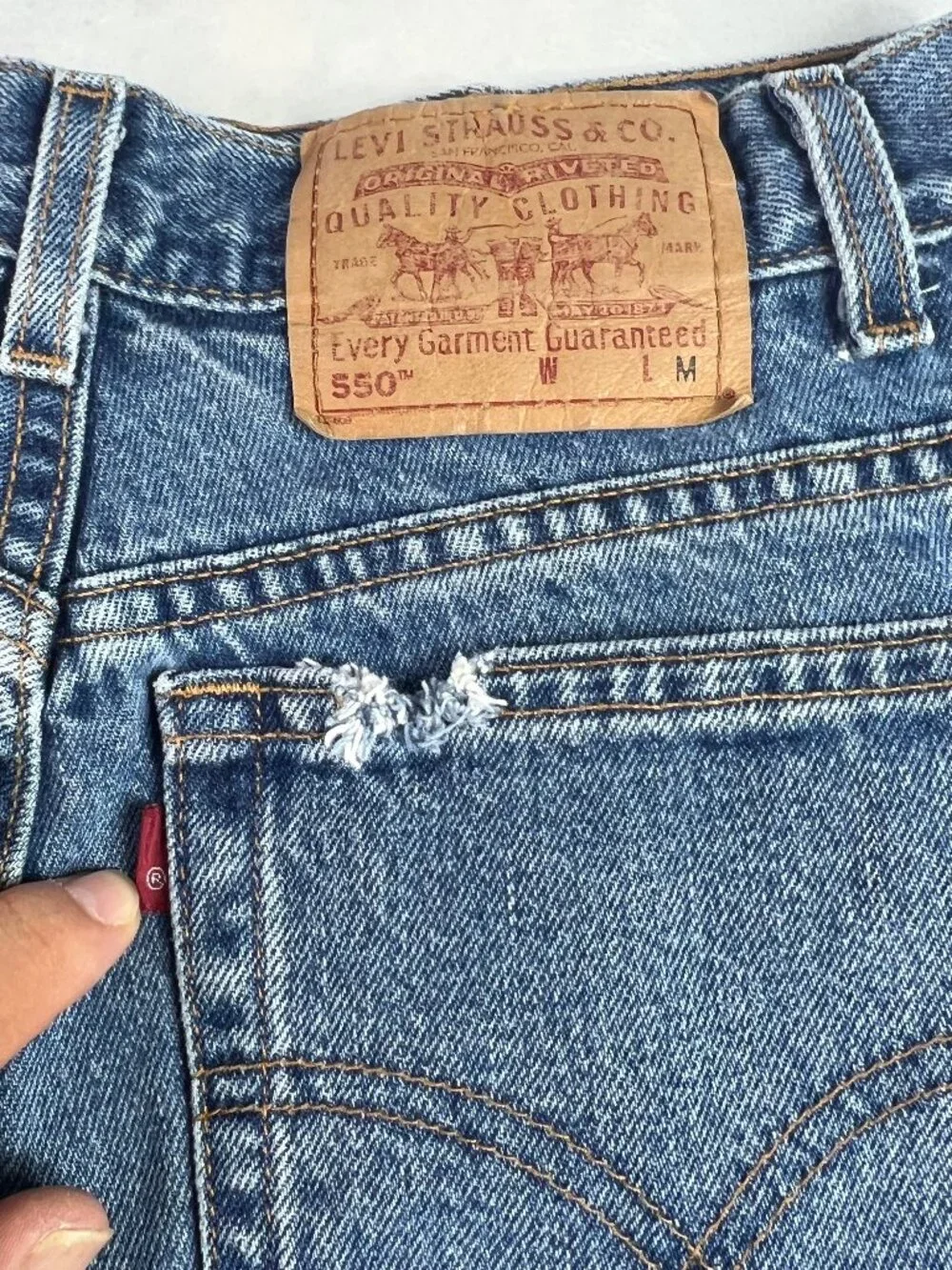 Y2K Levi's Jean Shorts Women 27* High Rise Blue Distressed Jorts USA Made Tag 10